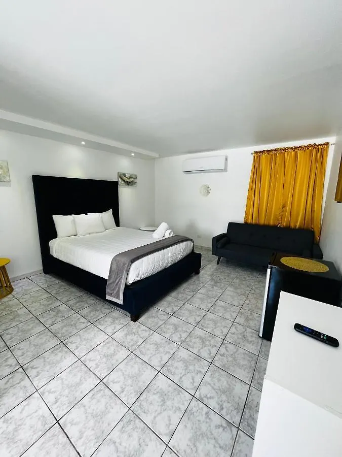 Douglas Highway Inn Hotel كابو روخو